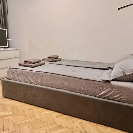 Vitanov Apart/city Pulse Stay-wifi & Near Center דירה